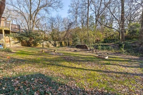 1331 Briarwood Dr, Atlanta GA 30306-2509 exterior