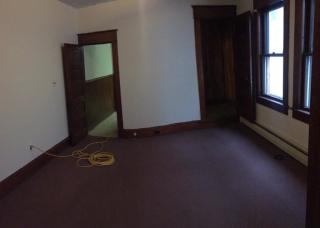 323 Spring St, Scranton, PA 18507-1141