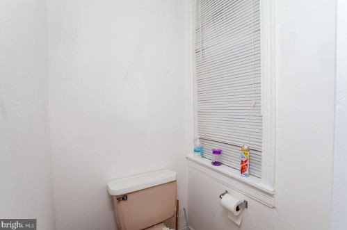 3358 Front St, Philadelphia PA 19106-3001 exterior