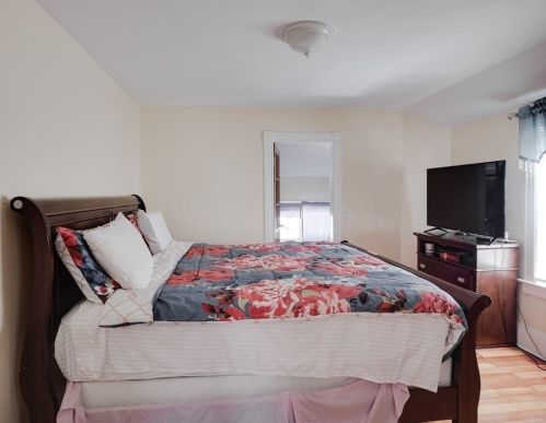 123 Savoy Ave, Springfield MA 01104-2072 exterior