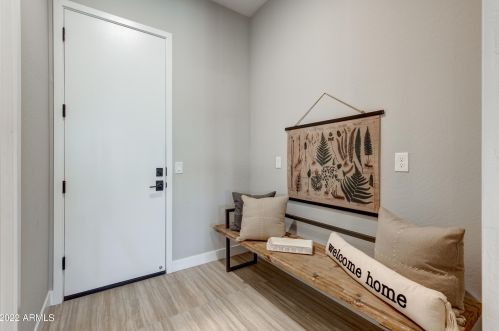 22417 29 Pl, Phoenix AZ 85040 exterior