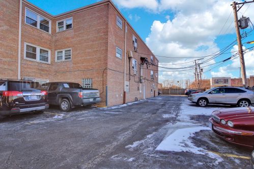 5850 55th St, Chicago IL 60638-2725 exterior