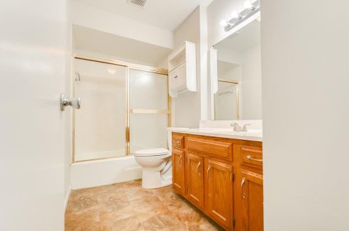 4263 Frst De Vl Dr, Saint Louis MO 63129-1805 exterior