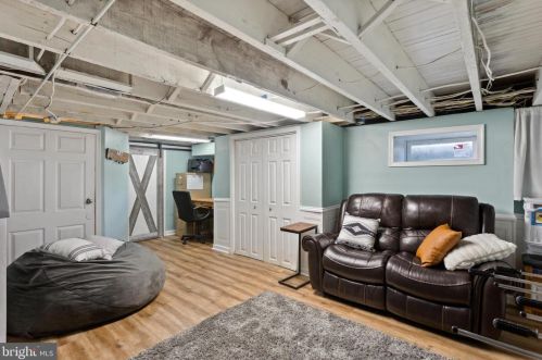 228 Elm Ave, Media PA 19063-5742 exterior