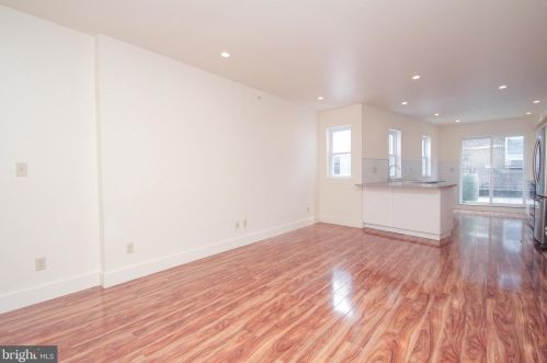 2229 Frankford Ave, Philadelphia PA  19125-2007 exterior