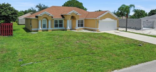 751 Dolores Ave, Fort Pierce, FL 34983-1811