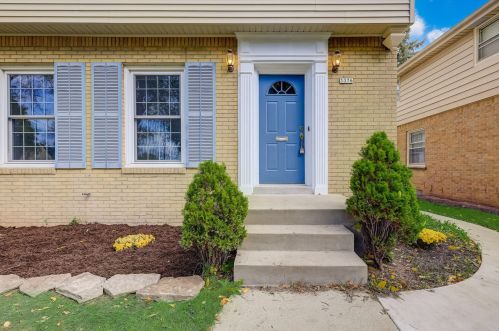 3376 93rd St, Milwaukee, WI 53222-3513