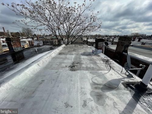 4037 8th St, Philadelphia PA 19140-2233 exterior