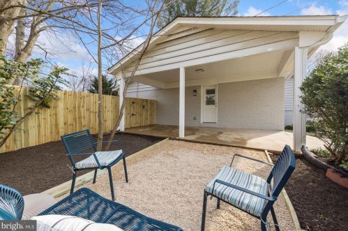 14409 Butternut Ct, Rockville MD 20853-2324 exterior