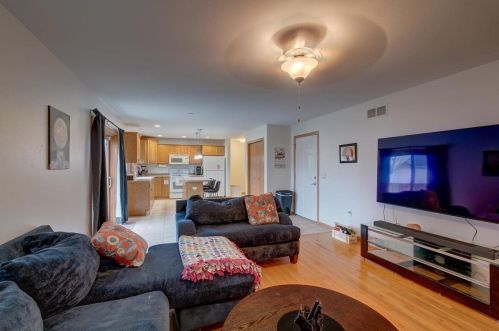 6902 Littlemore Dr, Madison WI  53718-3332 exterior