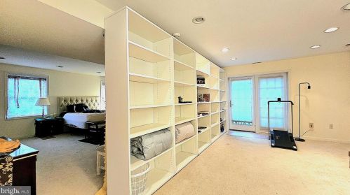 17815 Fraley Farm Rd, Rockville MD 20855-1664 exterior