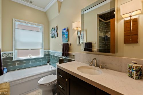 1309 Carmen Ave, Chicago IL 60640-2903 exterior