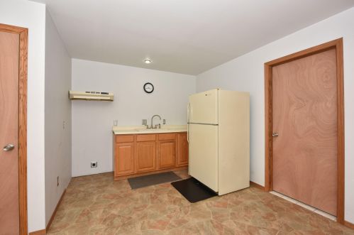 2102 Walnut St, Milwaukee WI 53205-1422 exterior