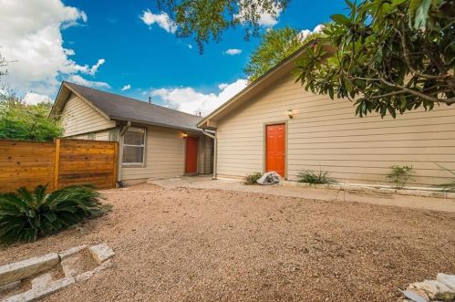 2704 Catalina Dr, Austin, TX 78741-5729