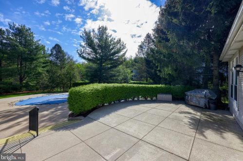 104 Country Pl Dr, Lancaster PA 17601-1775 exterior