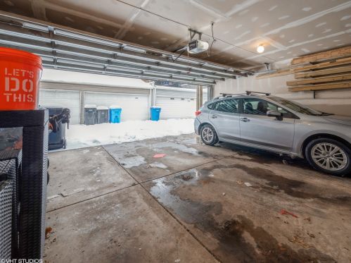 3329 Seminary Ave, Chicago IL  60657-2220 exterior