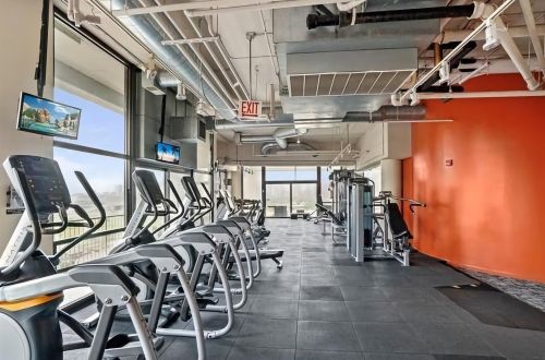 1530 State St, Chicago IL  60605-2964 exterior