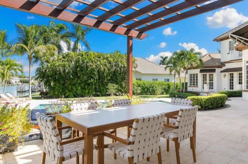 885 Admiralty Parade, Naples FL 34102-0000 exterior