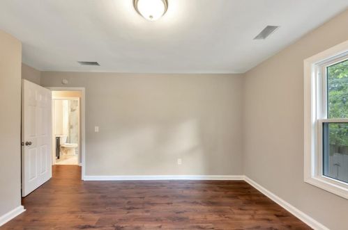 1652 Pendley Dr, Austell GA 30168-4521 exterior