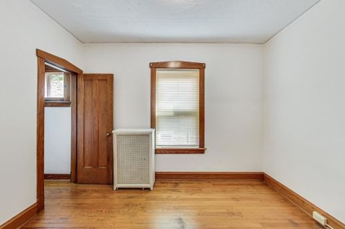 1919 Wolcott Ave, Chicago IL 60660-2325 exterior