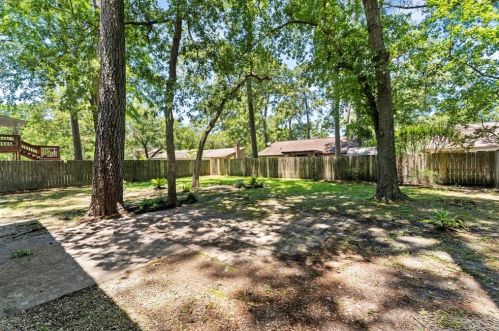 2039 Oak Shr Dr, Humble TX 77339-1724 exterior