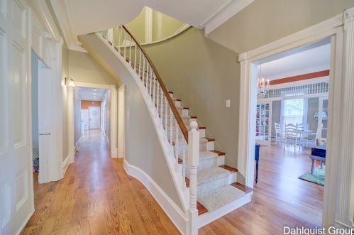 523 Clay Ave, Meskegon MI 49440-1002 exterior