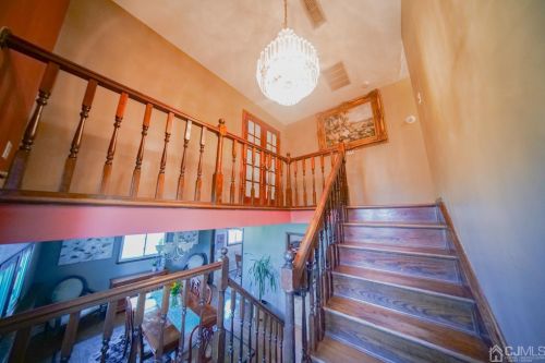 7 Stima Ave, Carteret NJ 07008-1214 exterior