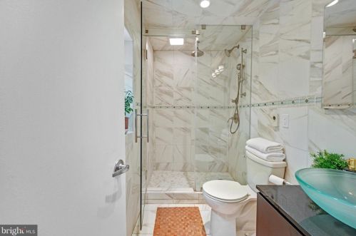 5066 Bonnie Branch Rd, Ellicott MD 21043-7002 exterior