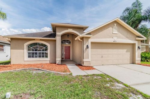 8625 Manassas Rd, Tampa FL  33635-1605 exterior