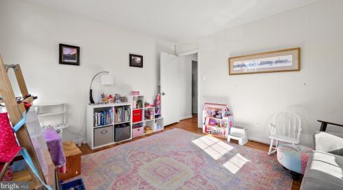 5610 Buckingham Palace Ct, Alexandria VA 22315-4120 exterior