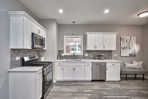 519 6 Ave, Broadview IL 60153-1148 exterior