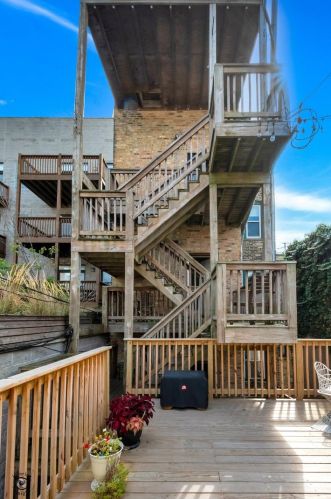 842 Fullerton Ave, Chicago IL  60614-2413 exterior