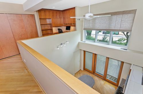 2246 Lakewood Ave, Chicago IL 60614-3629 exterior