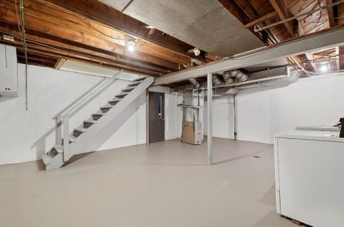 4125 Gladstone St, Pittsburgh PA 15207-1423 exterior