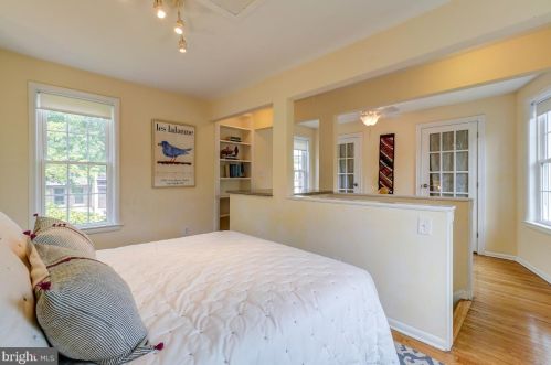 1225 C St, Washington DC 20003-1806 exterior