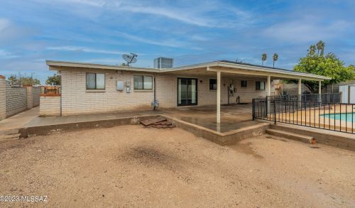 8424 23rd St, Tucson AZ  85710-6502 exterior