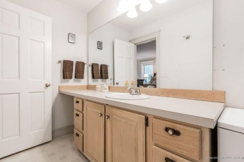 104 Roaring Brook Rd, Portland ME 04103-3777 exterior