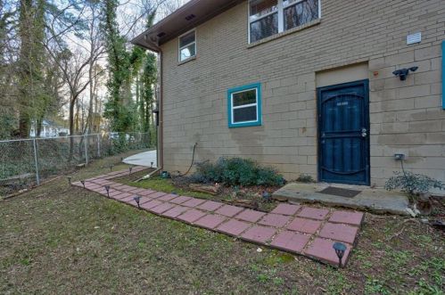 1898 Lisbon Dr, Atlanta GA  30310-4916 exterior