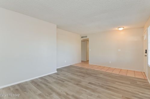 3201 Eastview Ave, Tucson AZ  85730-2931 exterior