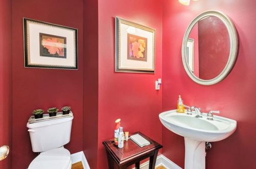 5239 Barrington Trce Dr, Atlanta GA 30331-9110 exterior