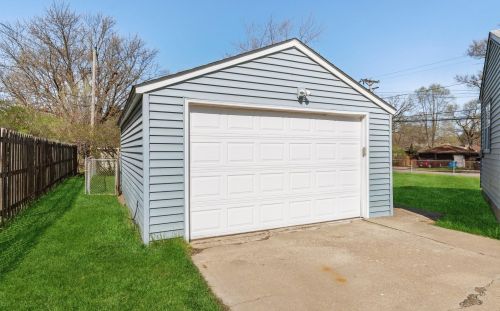 2580 17th Ave, Saint Paul MN  55109-1815 exterior