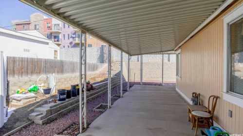 178 Alta Vw Way, Sandy UT 84070-3258 exterior