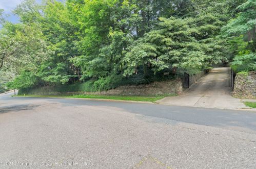 50 Hooper Ave, Atlantic Highlands NJ  07716-1537 exterior