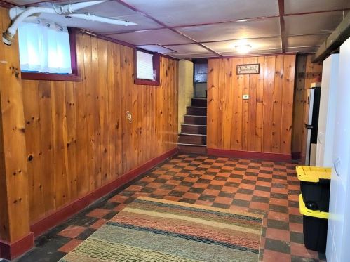 23 Sharon St, Providence RI 02908-4218 exterior