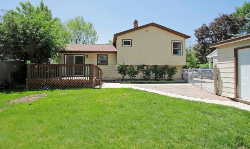 2712 Vermont Ave, Waukegan IL 60087-3648 exterior