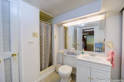 1569 Marlboro Rd, Meskegon MI exterior