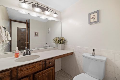 4156 104, Milwaukee WI 53226-4324 exterior