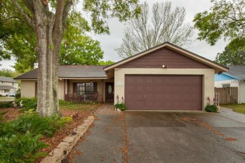 11010 Ashbourne Cir, Tampa, FL 33624-5202