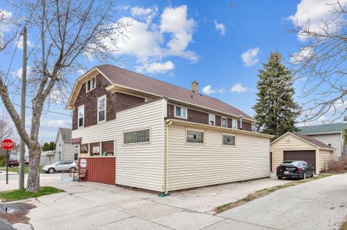 2516 Wollmer St, Manitowoc WI exterior