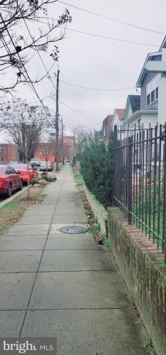 4619 Kane Pl, Washington, DC 20019-3939